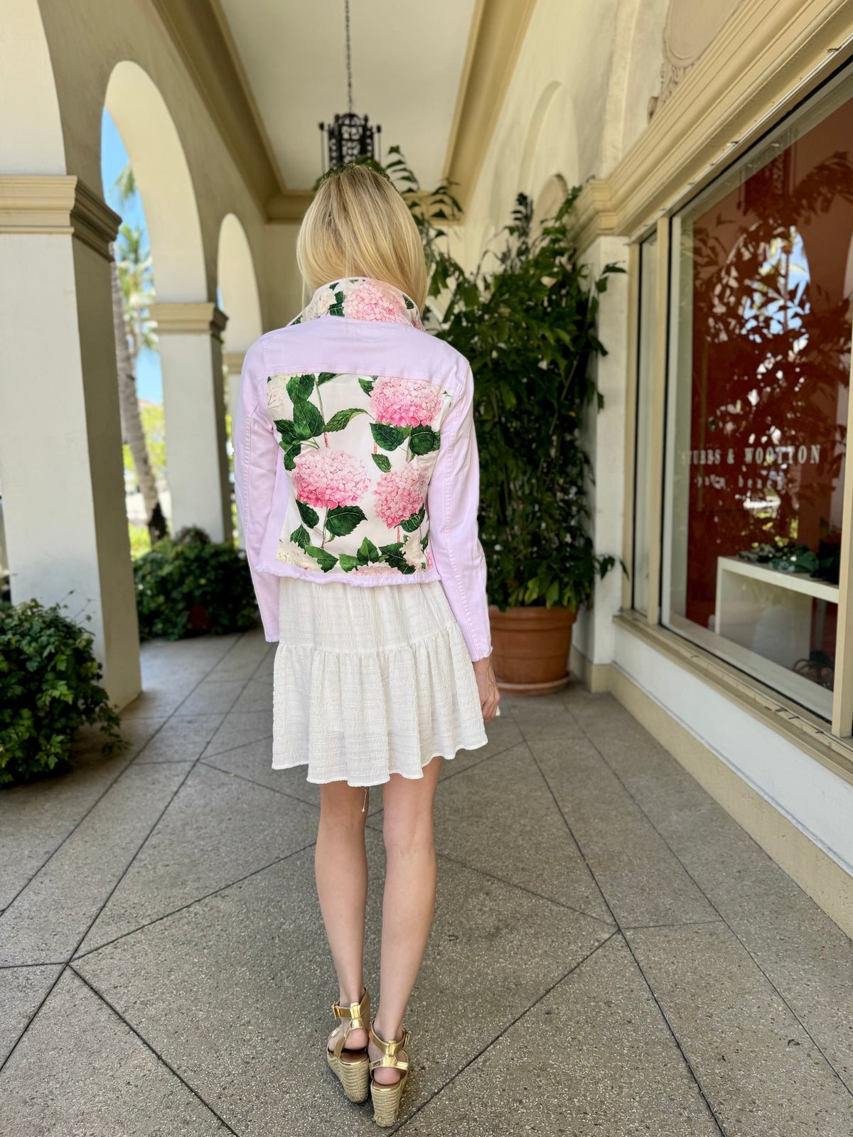 Hydrangea Patterned Jacket The Pink Denim Jacket / Pink Hydrangeas – BreedersCupShop