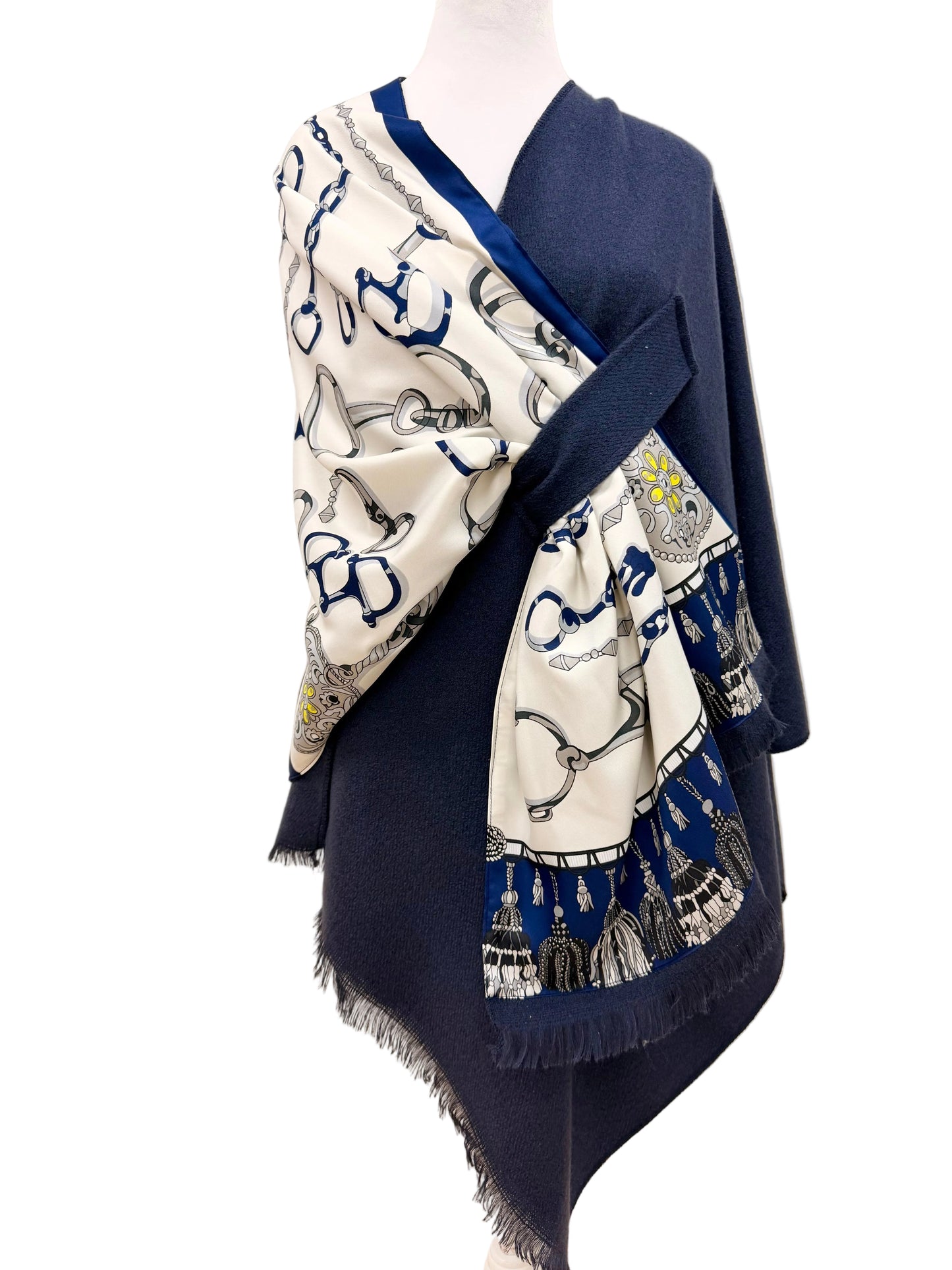 Pull Through Wrap / Navy / Blue Bit