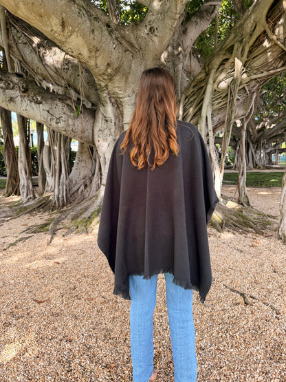 Pull Through Wrap / Black / Black Motif